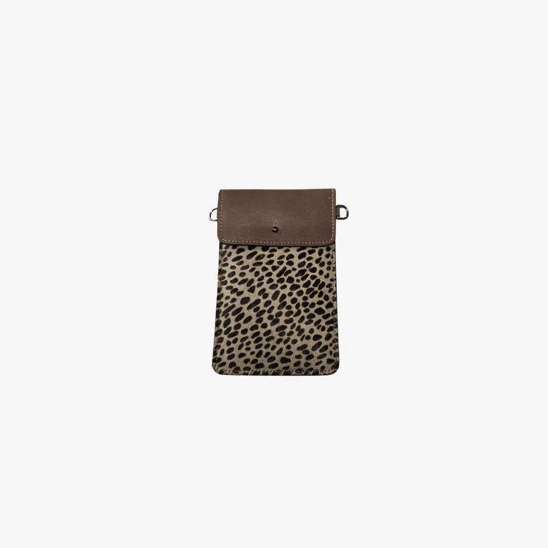 JOSEFINA PHONE CASE POLKA DOTS BEIGE (brown) – Josefina Bags JOSEFINA PHONE CASE POLKA DOTS BEIGE (brown) – Josefina Bags