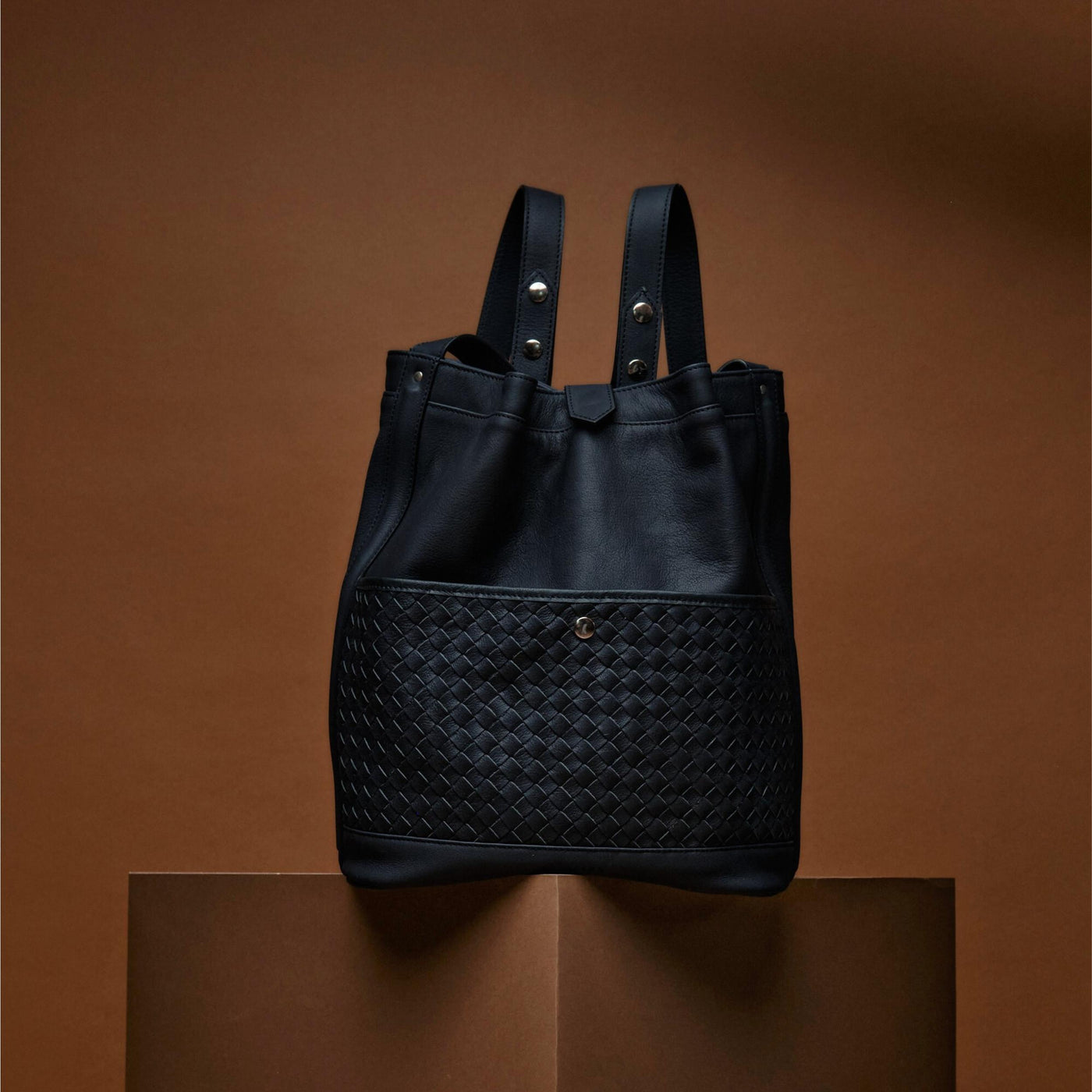 JOSEFINA BACKPACK BLACK Braided