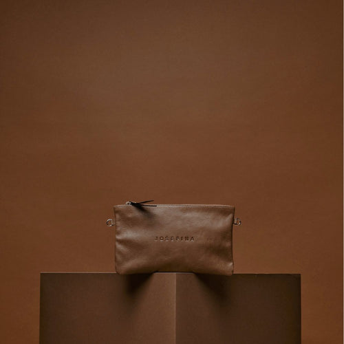 JOSEFINA POUCH BROWN